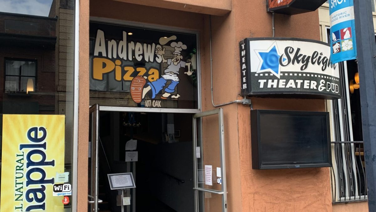 Andrews Pizza and Skylight Theater Entrance Hood River